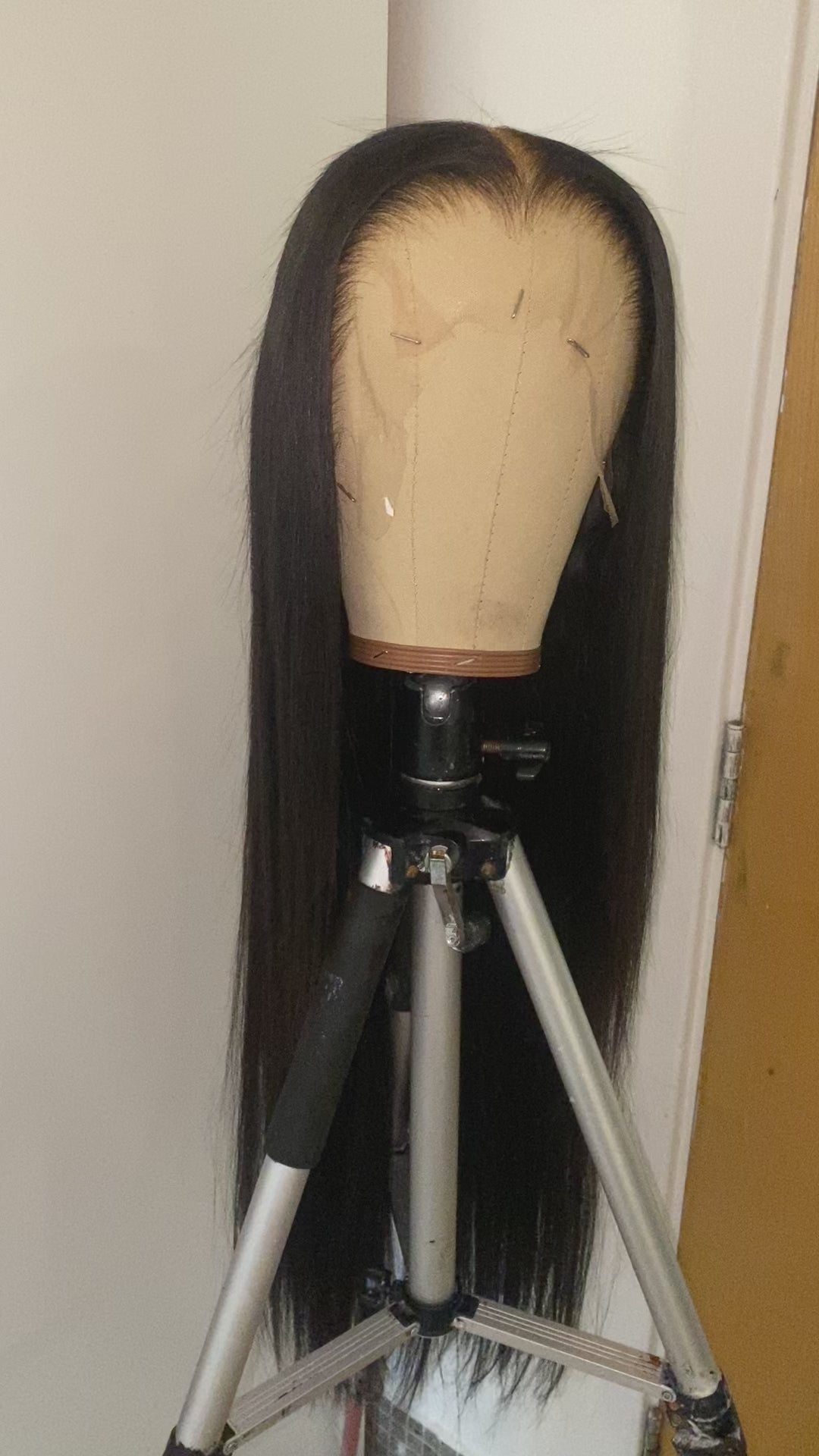 Frontal Wigs - 1B